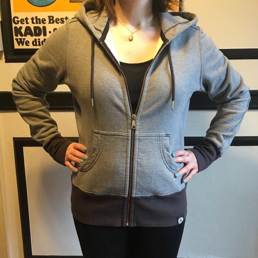 ⬇️ $40 American Giant Hoodie "Classic Full Zip"